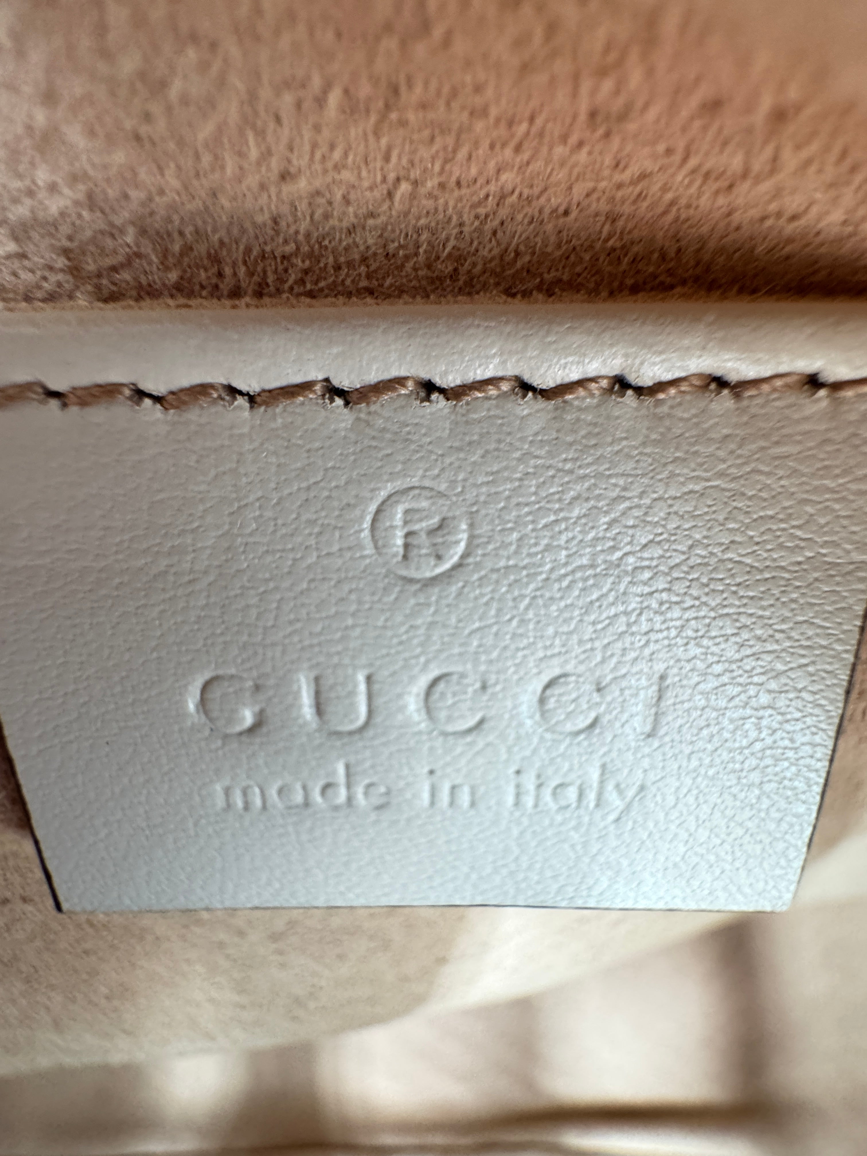 GG Small Marmont Camera Bag in Ivory Leather