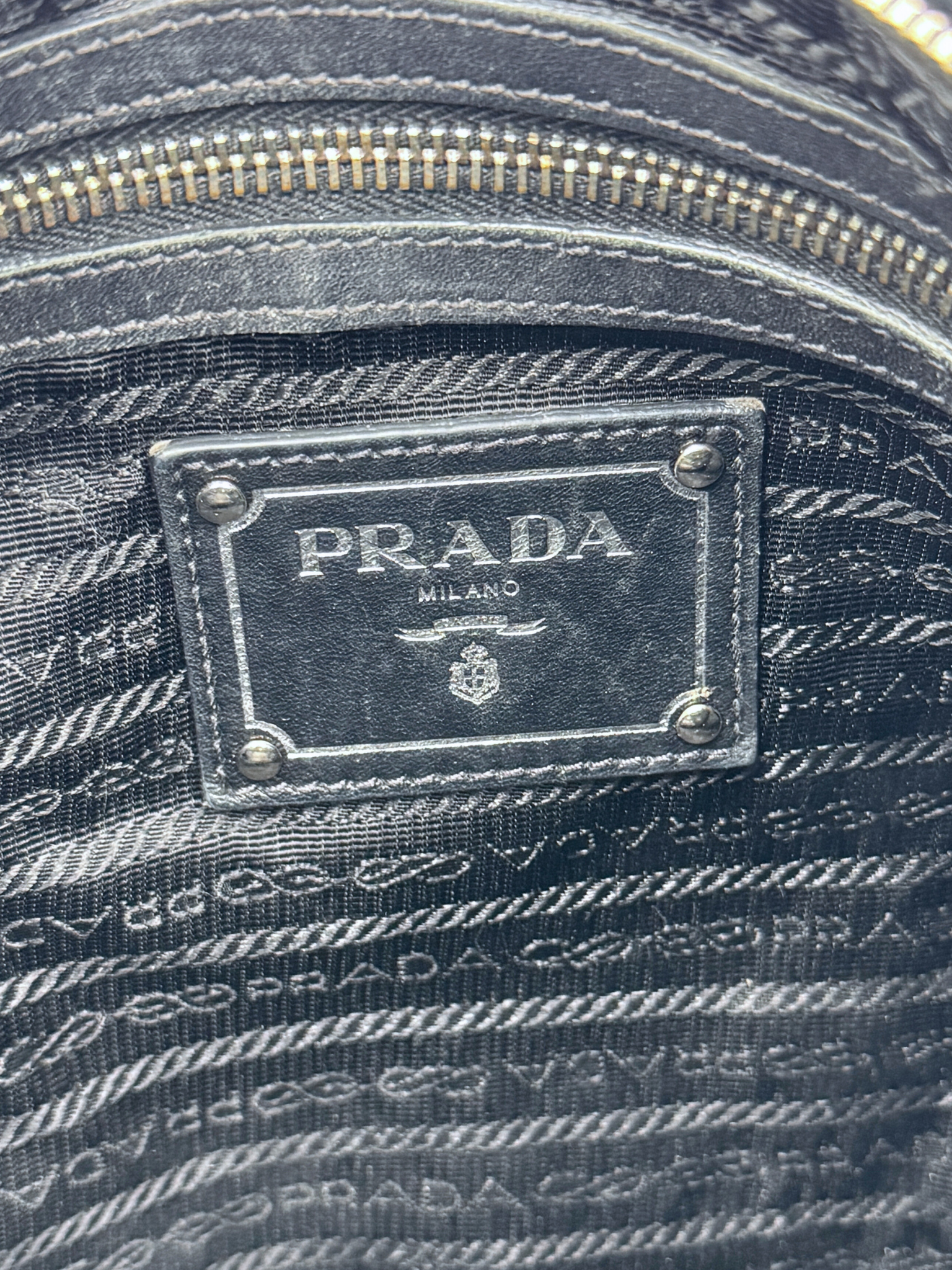 Vintage Hobo Shoulder Bag w/ Detachable Bag Charm in Black Aged Leather