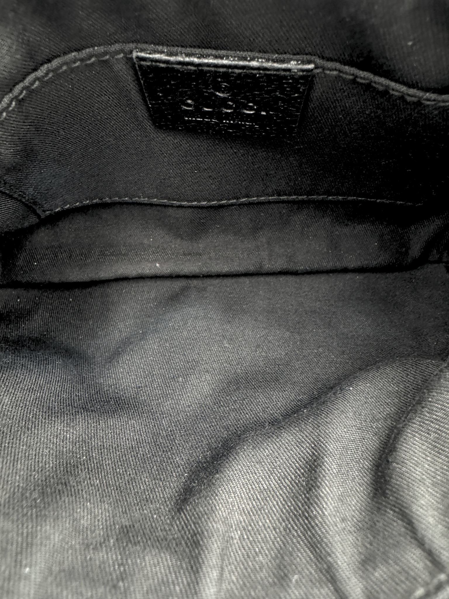 Gucci Pochette Shoulder Bag with Crystal Bee Charm in Black Monogram GG Logo Canvas