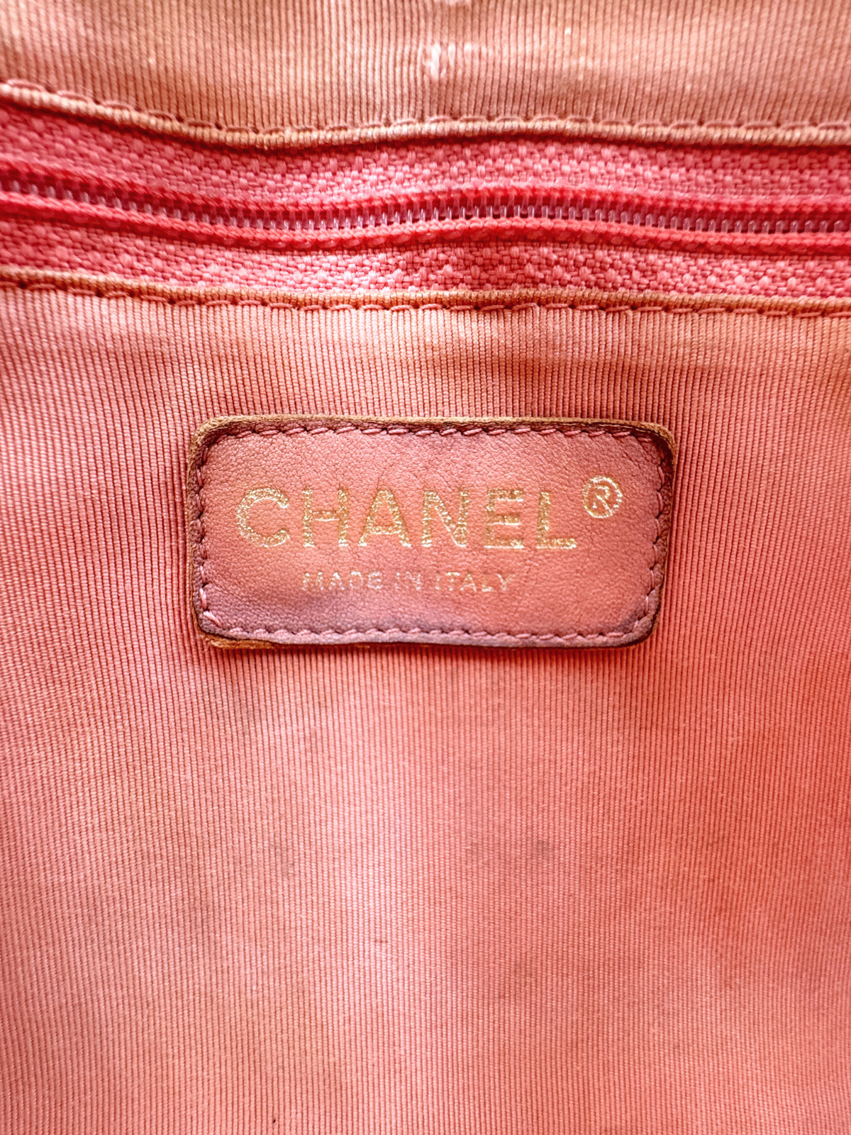 Vintage Karl Lagerfeld Era 2004 Classic CC Quilted Timeless Shoulder Bag Pochette in Pink Caviar Leather