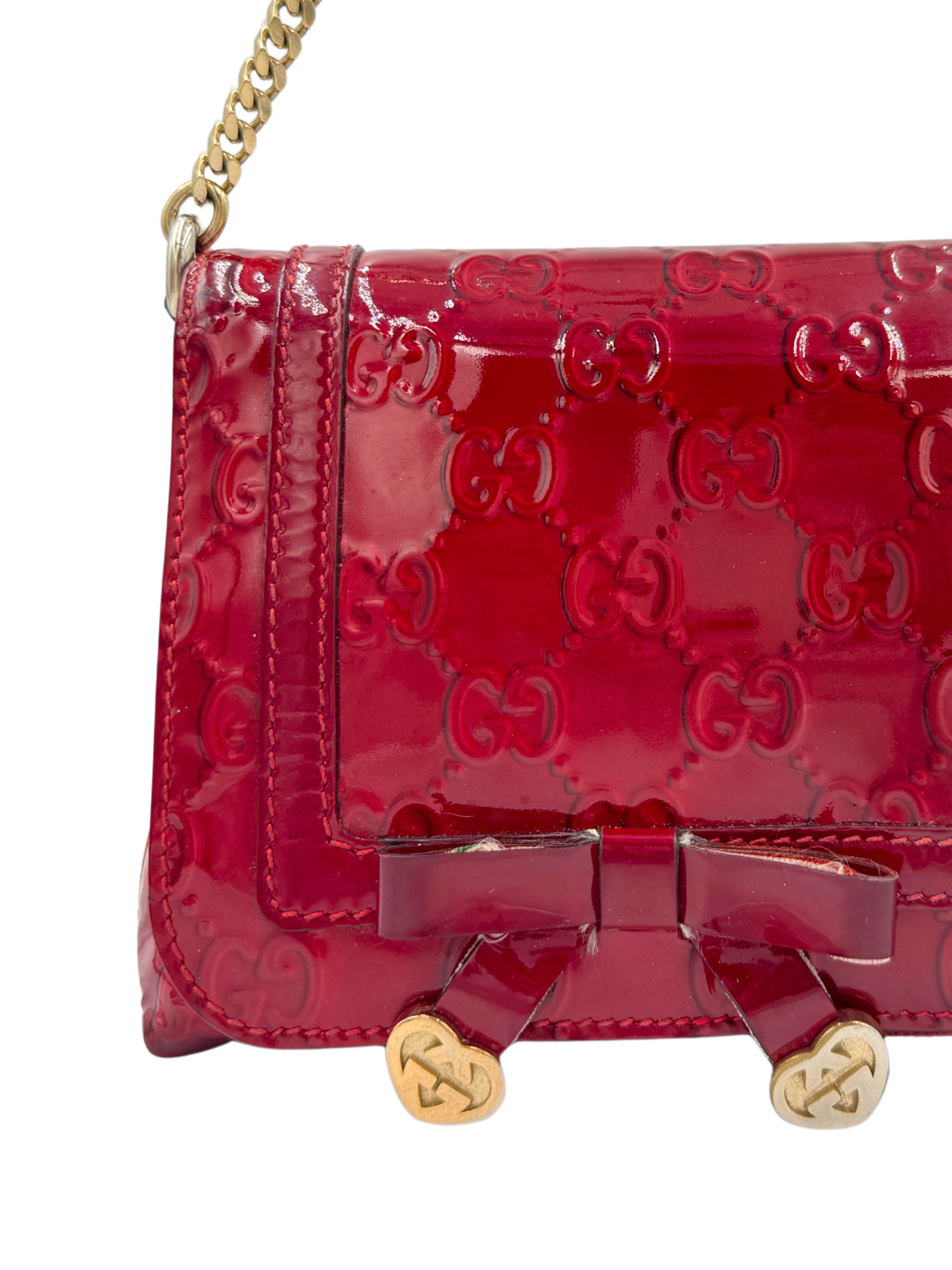 GG Monogram Shoulder Bag Pochette with Heart Accents in Red Patent Leather
