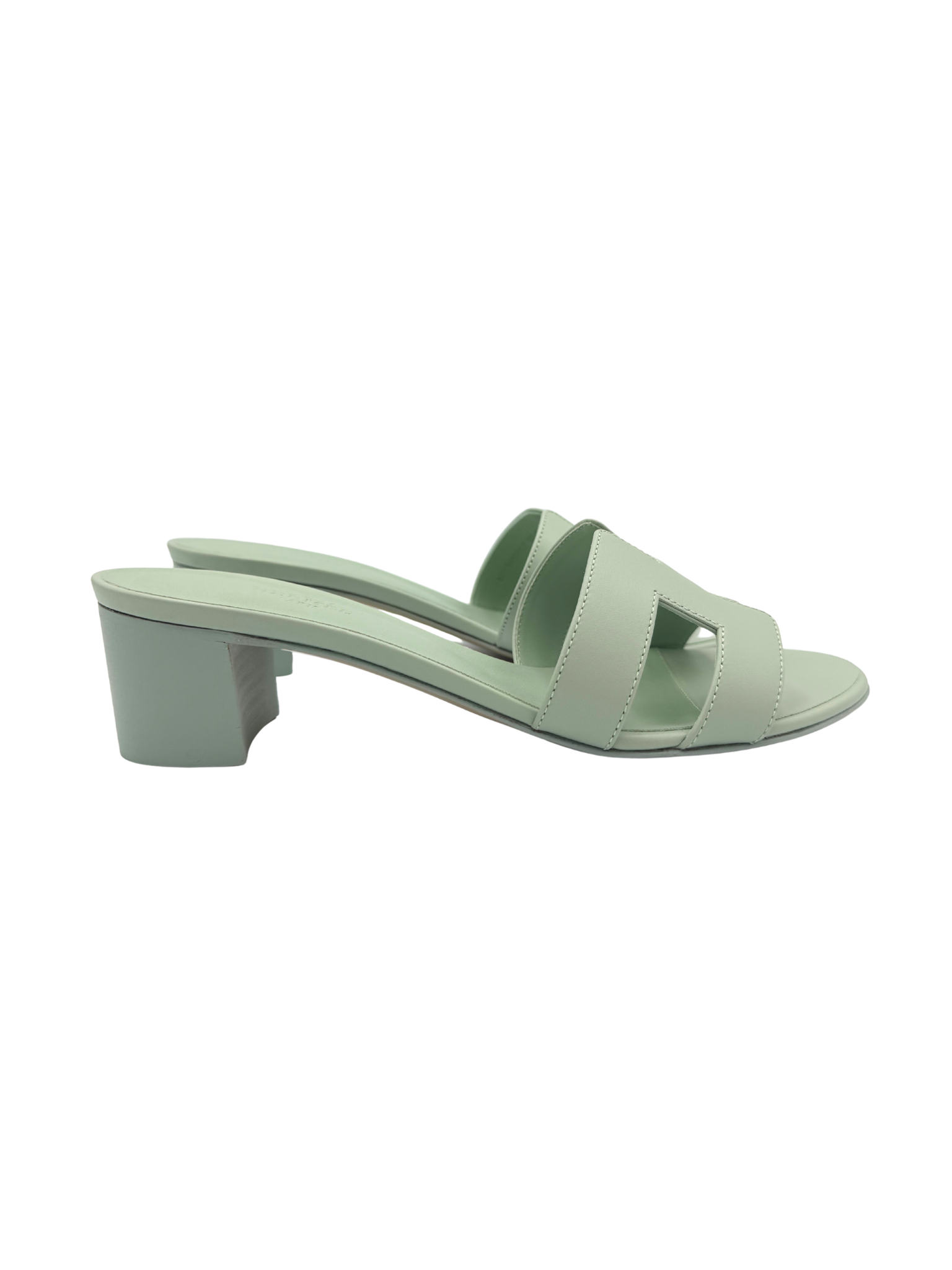 Size 37.5 Hermes Oasis Sandals in Vert D'Eau Smooth Calfskin Leather