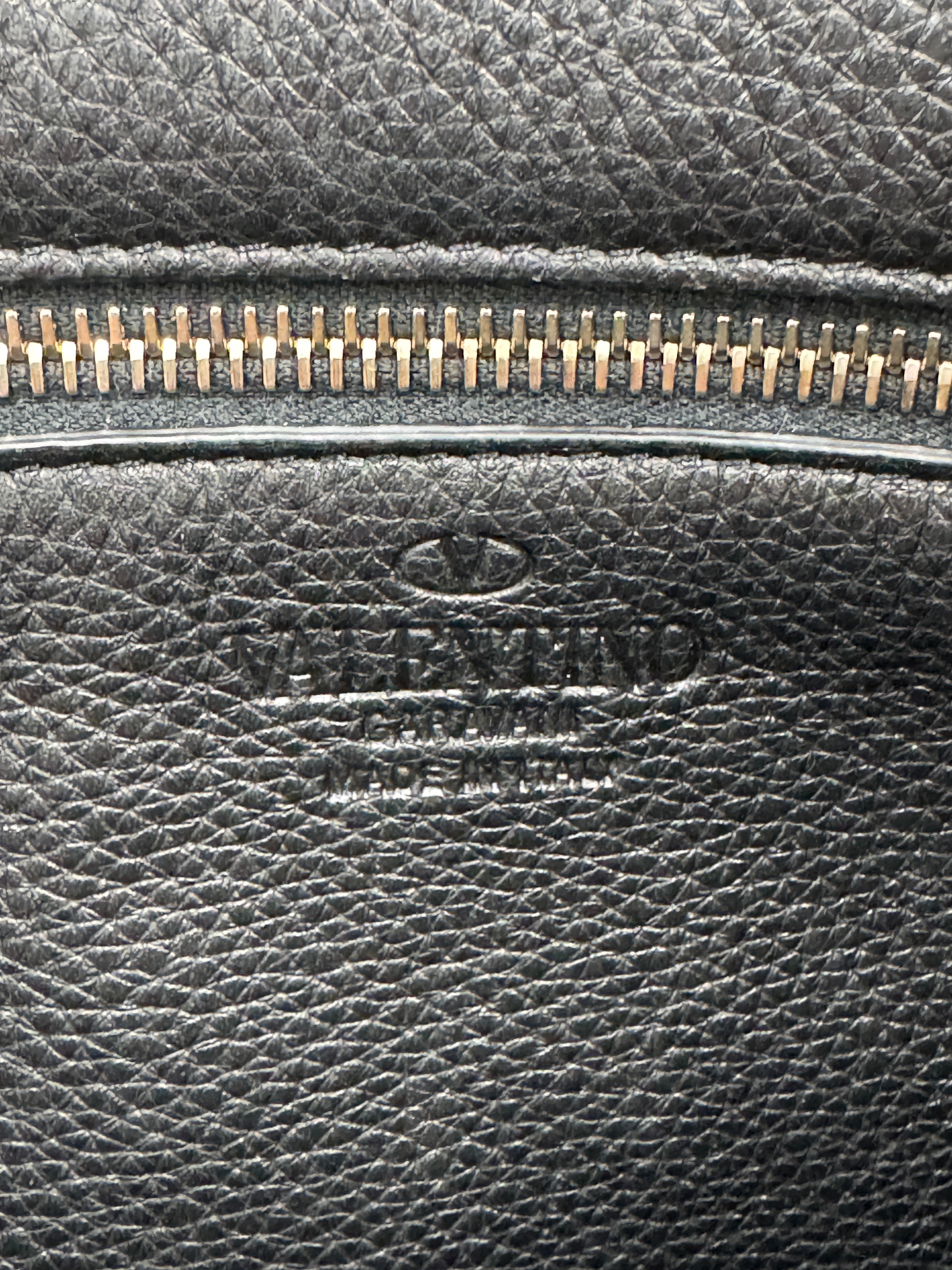 Rockstud Messenger Bag in Black Grained Leather