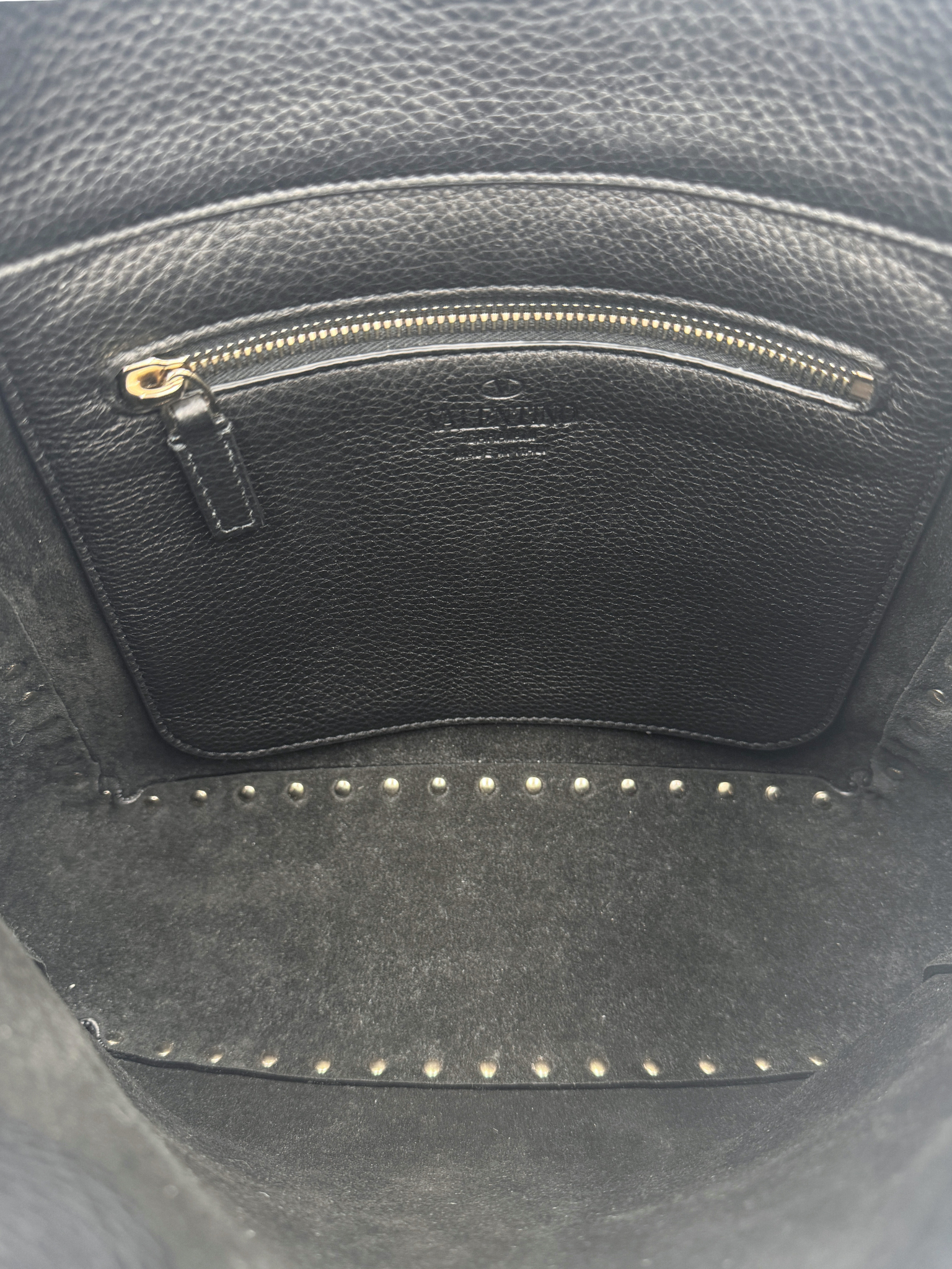 Rockstud Messenger Bag in Black Grained Leather