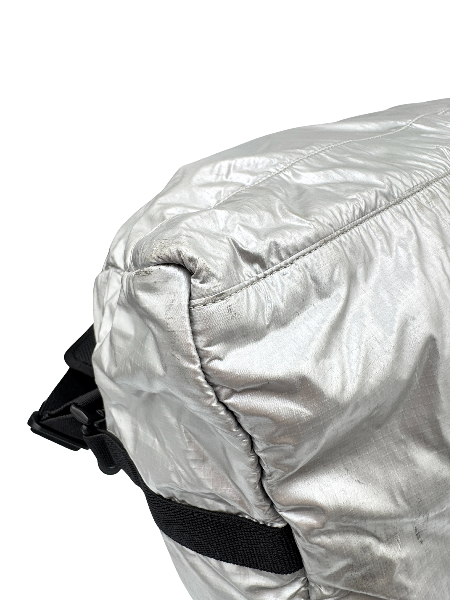 Nuxx City Weekender Puffy Duffel Bag in Silver Nylon Ripstop