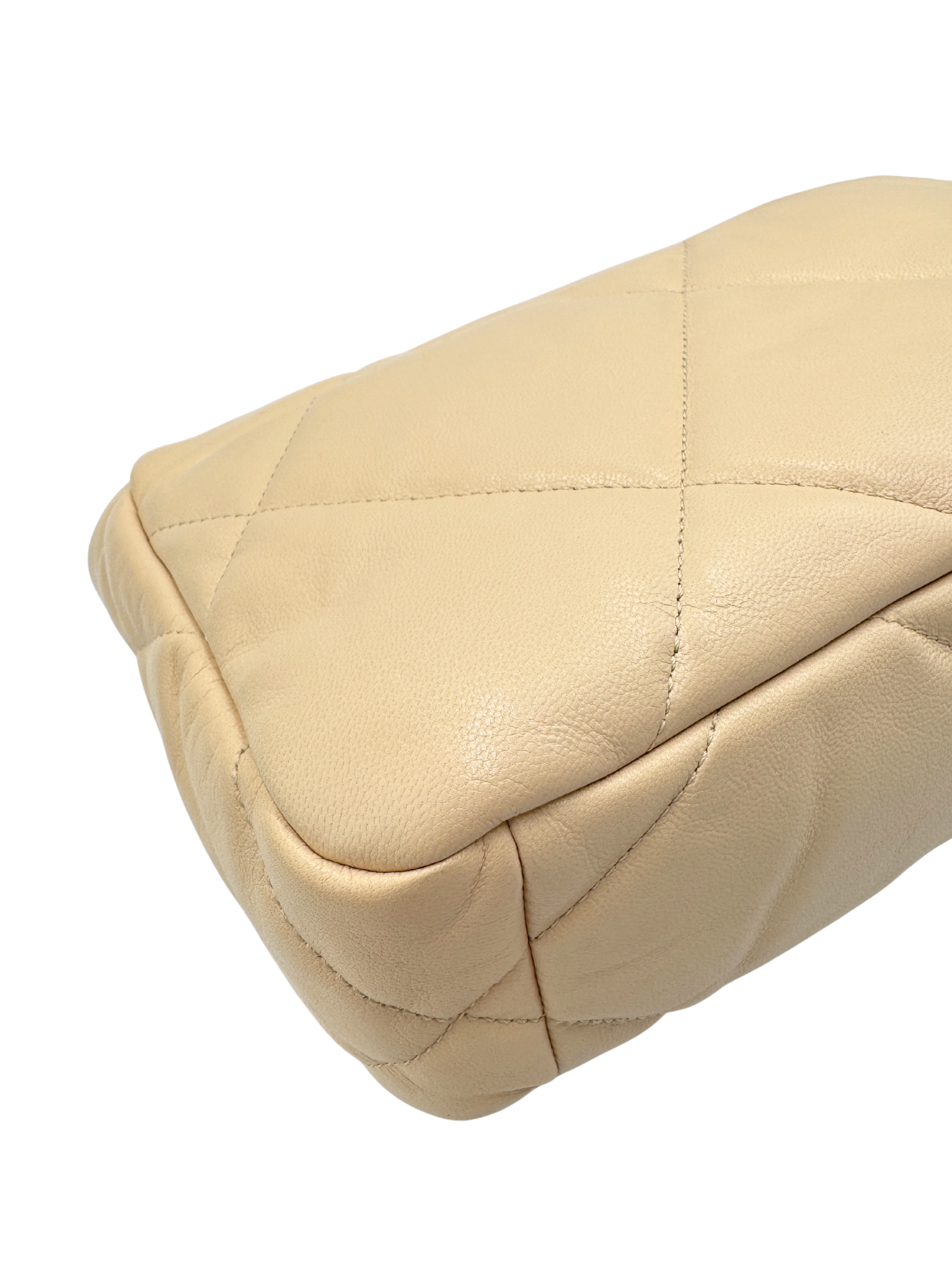 Quilted Medium Chanel 19 Shoulder Bag in Beige Lambskin Leather