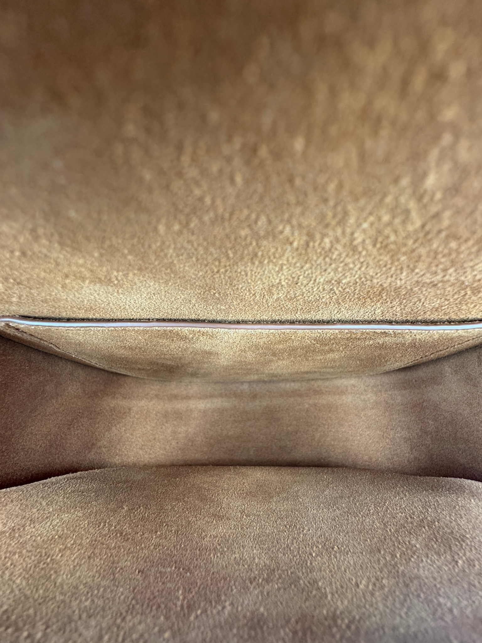 Triomphe Folco Cuir Crossbody Bag in Cognac Leather