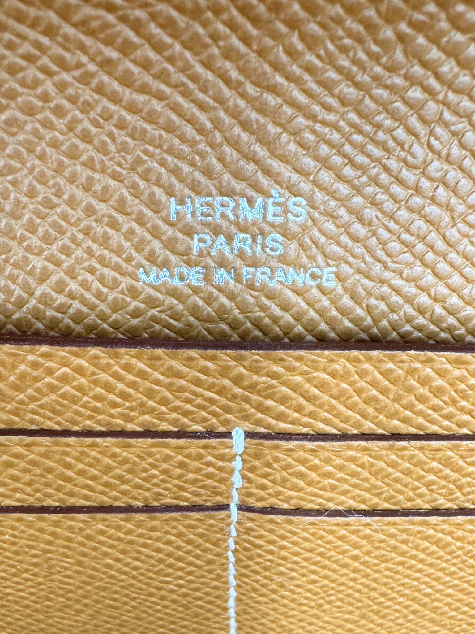 Maillon Wallet To Go with Chaine D'Ancre Buckle in Gold Epsom Leather with Palladium Hardware