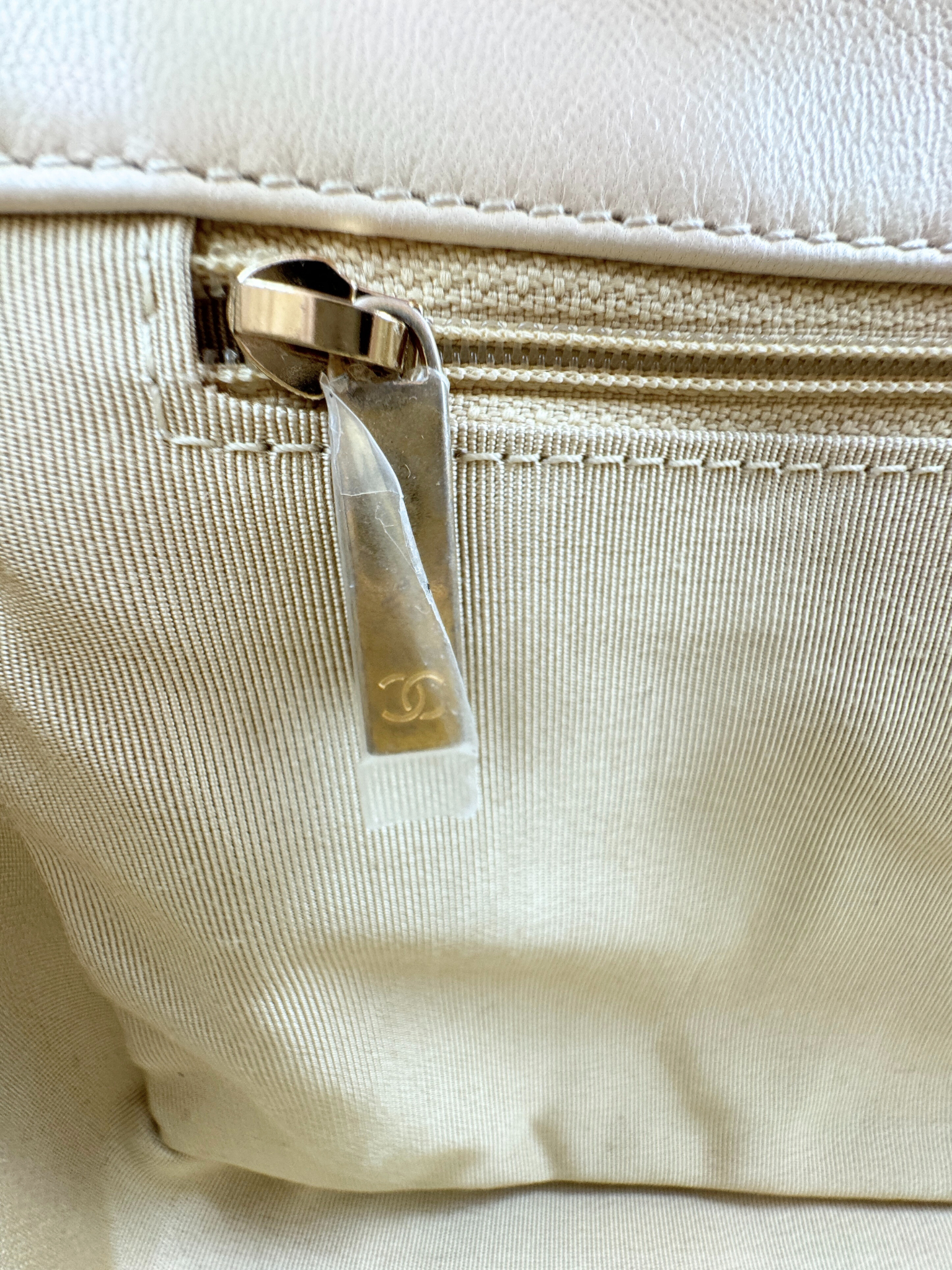 Quilted Medium Chanel 19 Shoulder Bag in Beige Lambskin Leather