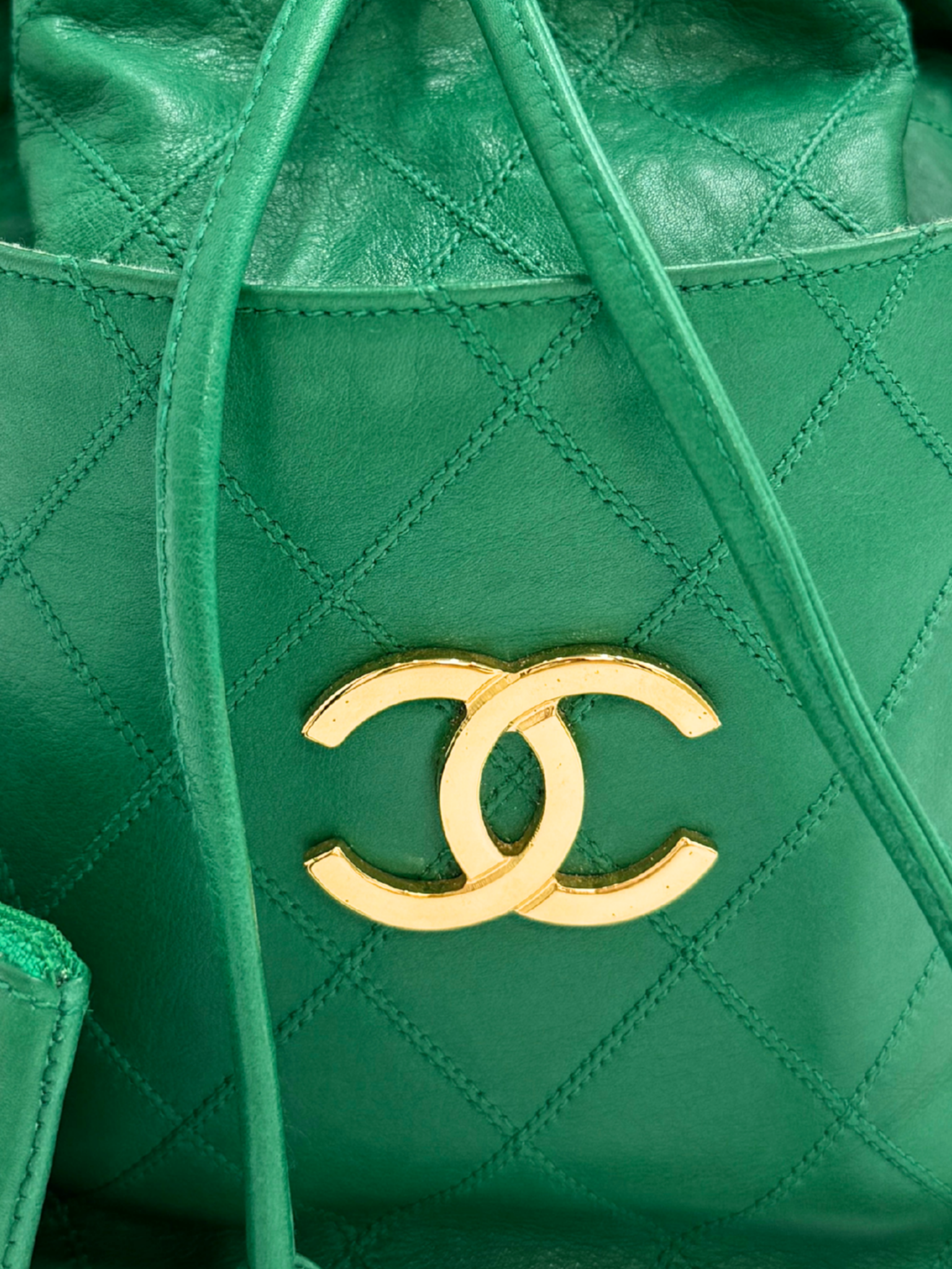 Vintage Quilted Drawstring Bucket Bag with Pouch in Green Lambskin Leather