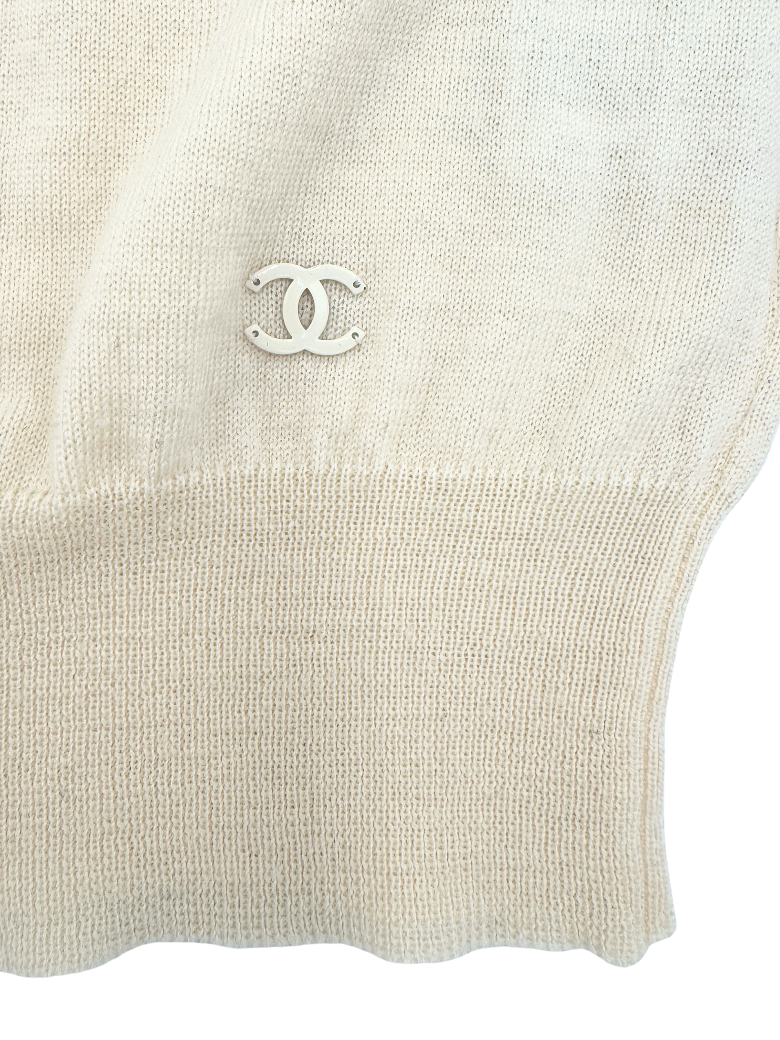 Size XS / FR 38 Vintage 2004 Karl Lagerfeld Short Sleeve Top with CC Detail in Ivory Wool Knit