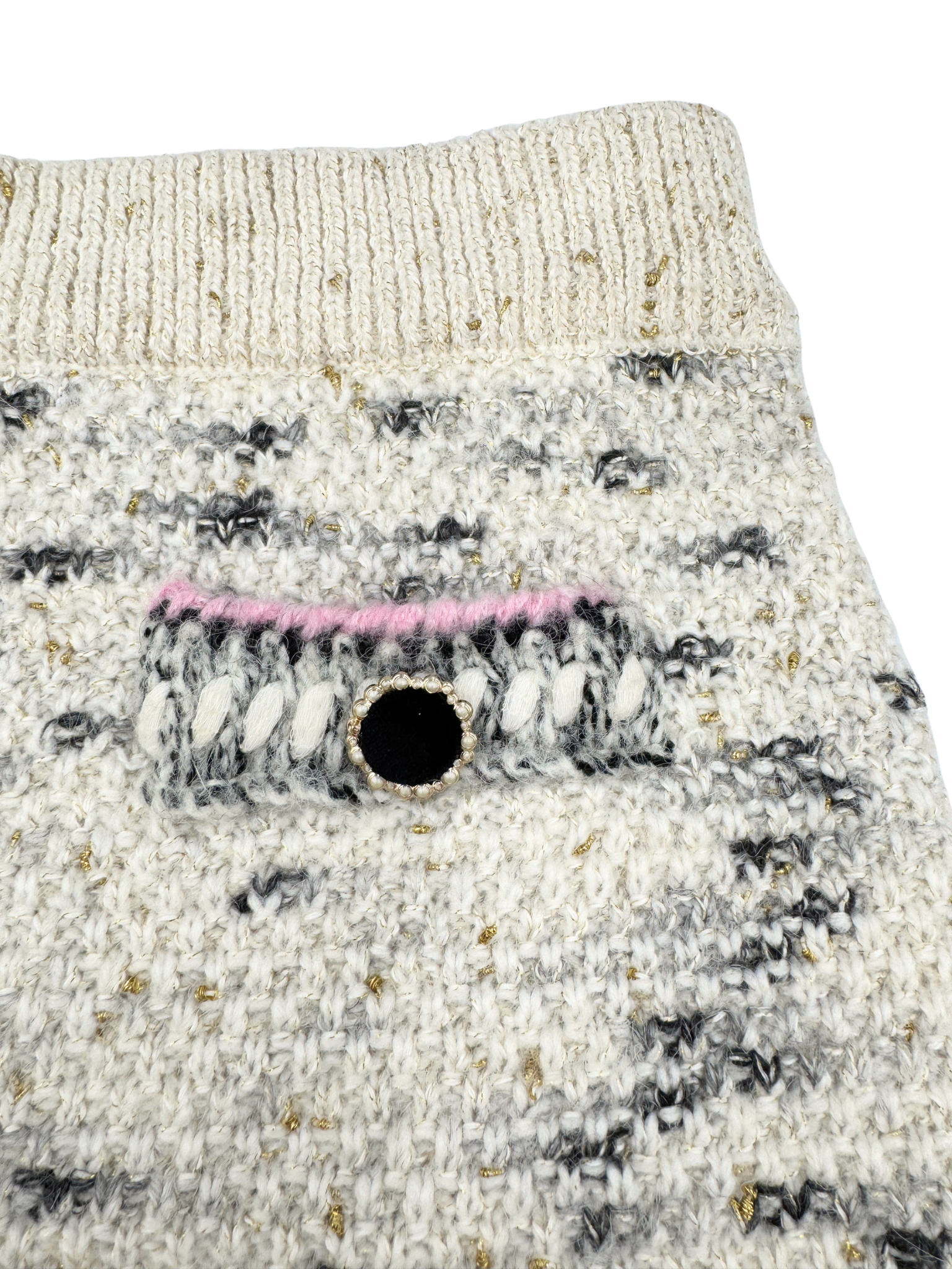Size M / FR 40 Bouclé Tweed Stretch Mini Skirt in Ivory Cashmere Knit with Pink/Black Accents