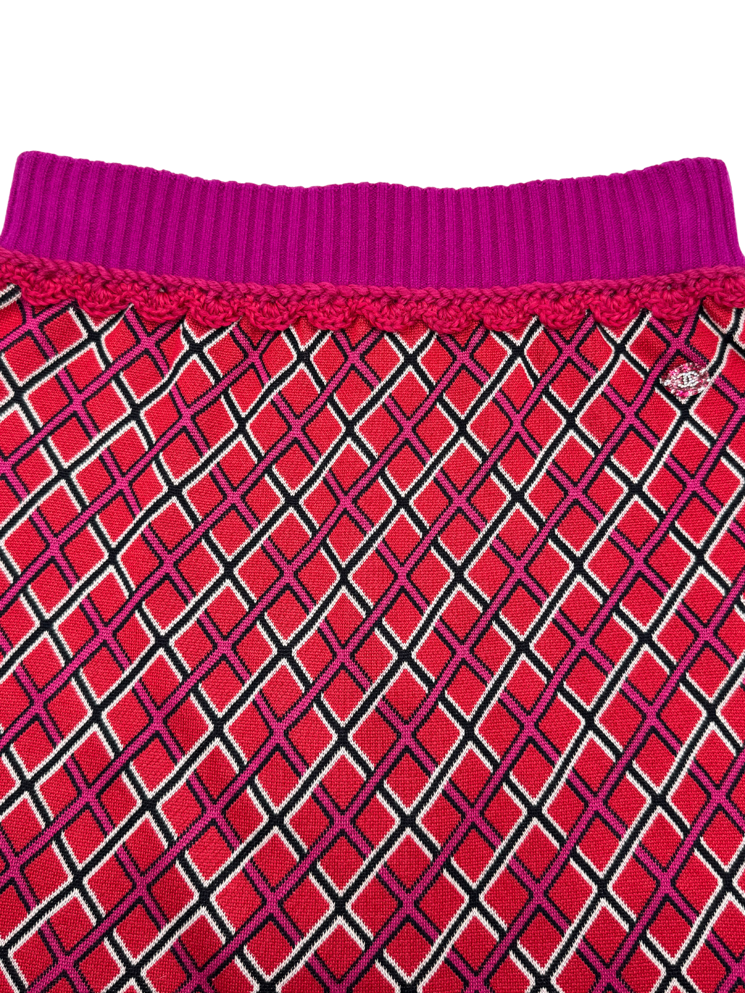 Size XS / FR 34 2024 Knit Mini Skirt in Red & Pink Geometric Diamond Print