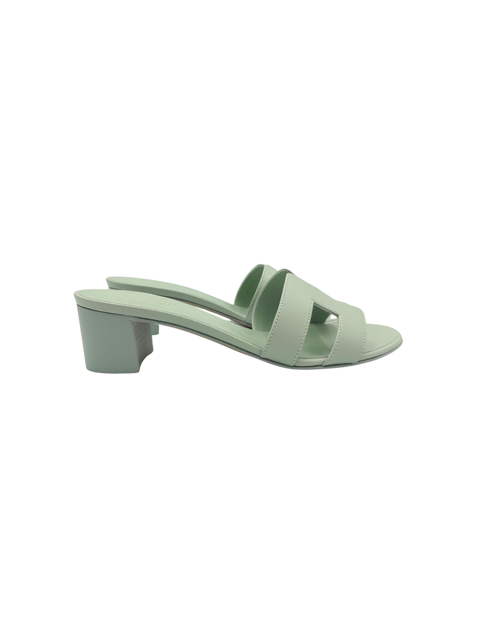 Size 37.5 Hermes Oasis Sandals in Vert D'Eau Smooth Calfskin Leather