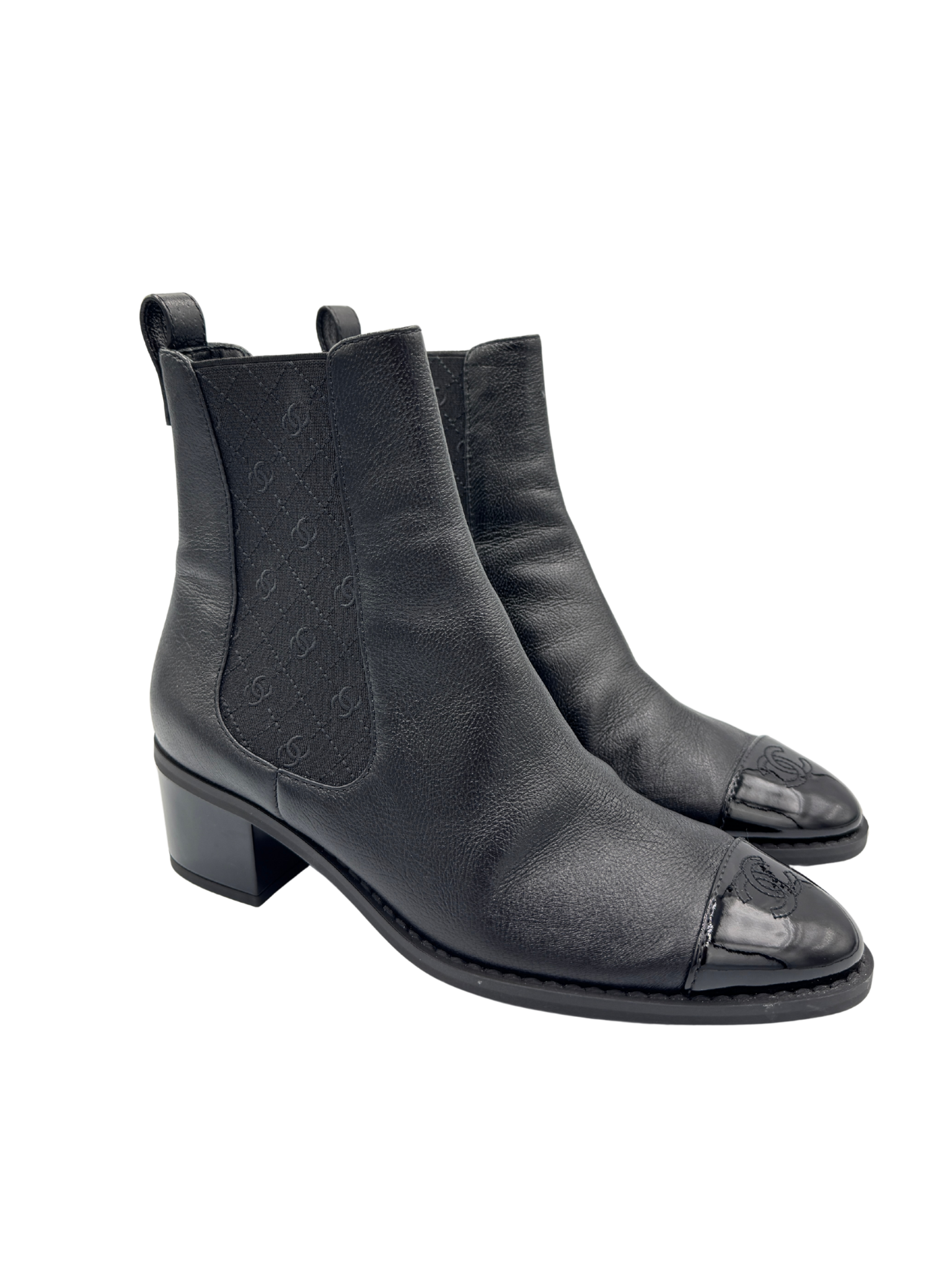 Size 41 CC Classic Chelsea Boots in Black Leather