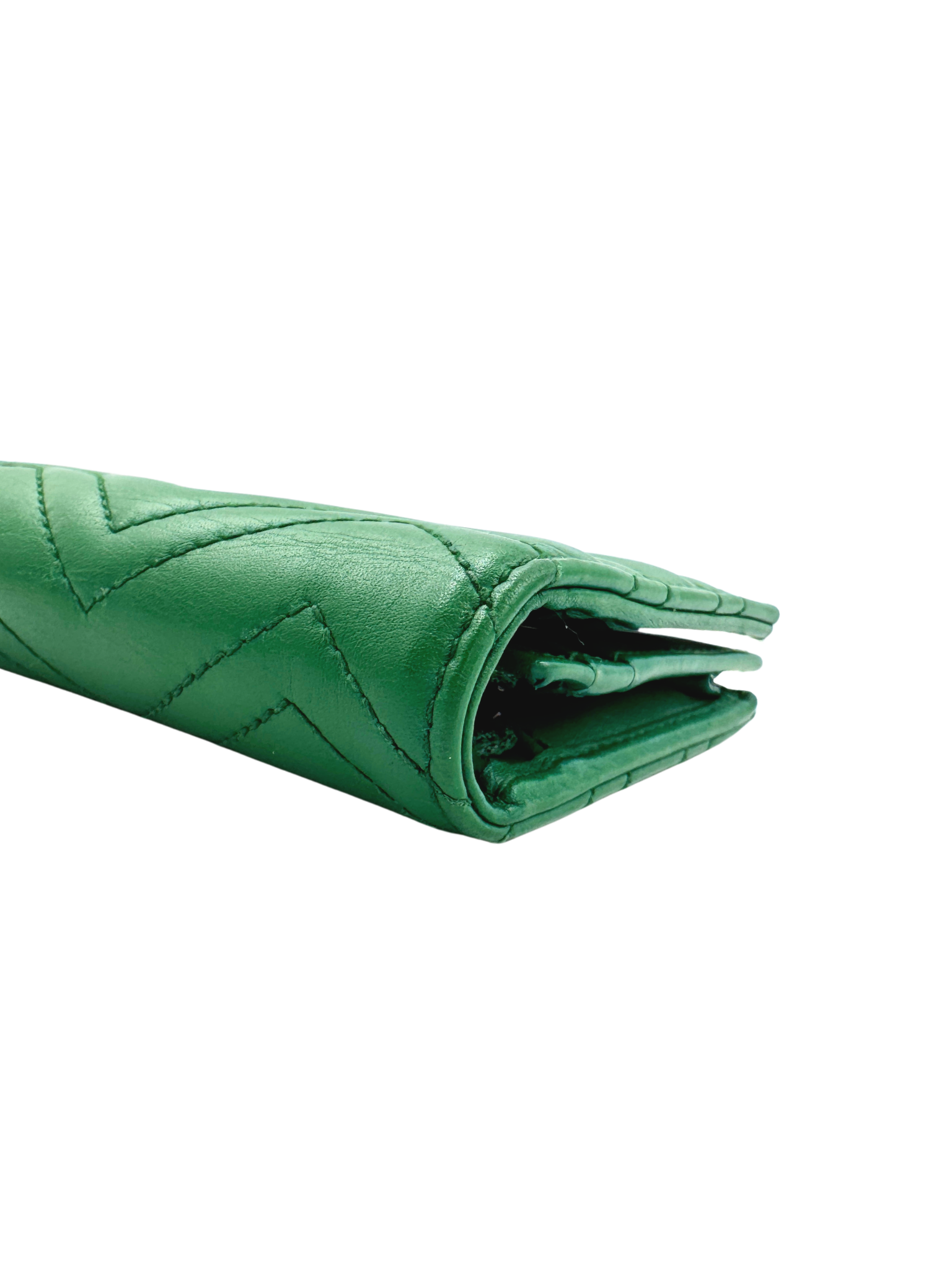 GG Marmont Chevron Matelasse Quilted Foldover Card Holder Wallet in Green Leather