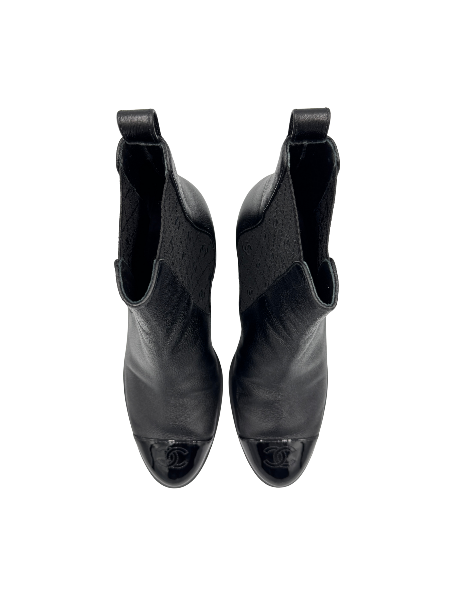 Size 41 CC Classic Chelsea Boots in Black Leather