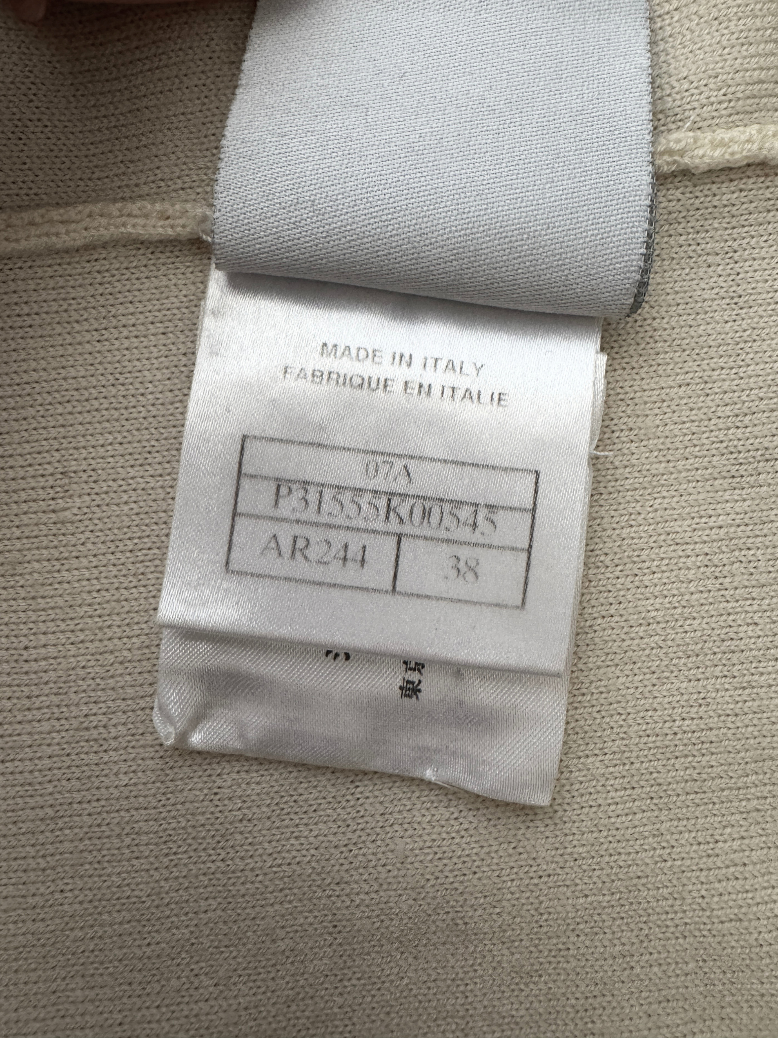 Size FR 38 Sleeveless Argyle Turtleneck with Chanel Logo Trim in Ivory Cashmere