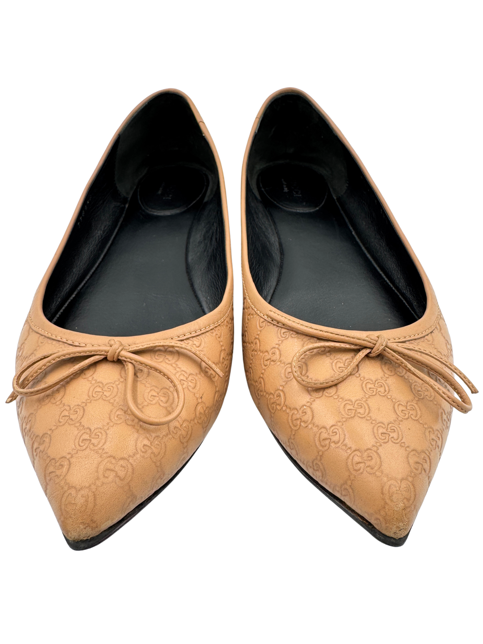 Size 38.5 Guccisima Logo Pointed Toe Flats in Tan Monogram GG Supreme Leather
