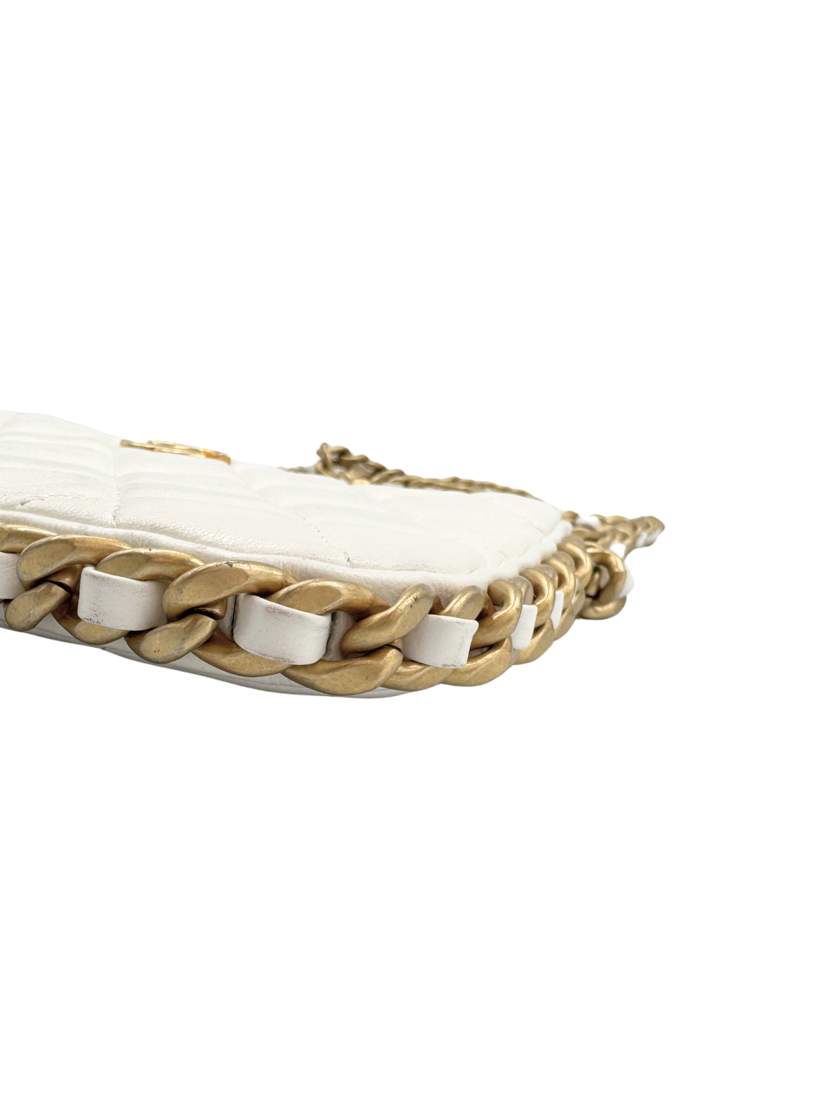 Classic Quilted Chain Around Trendy Hobo Shoulder Bag with Top Handle in White Lambskin Leather