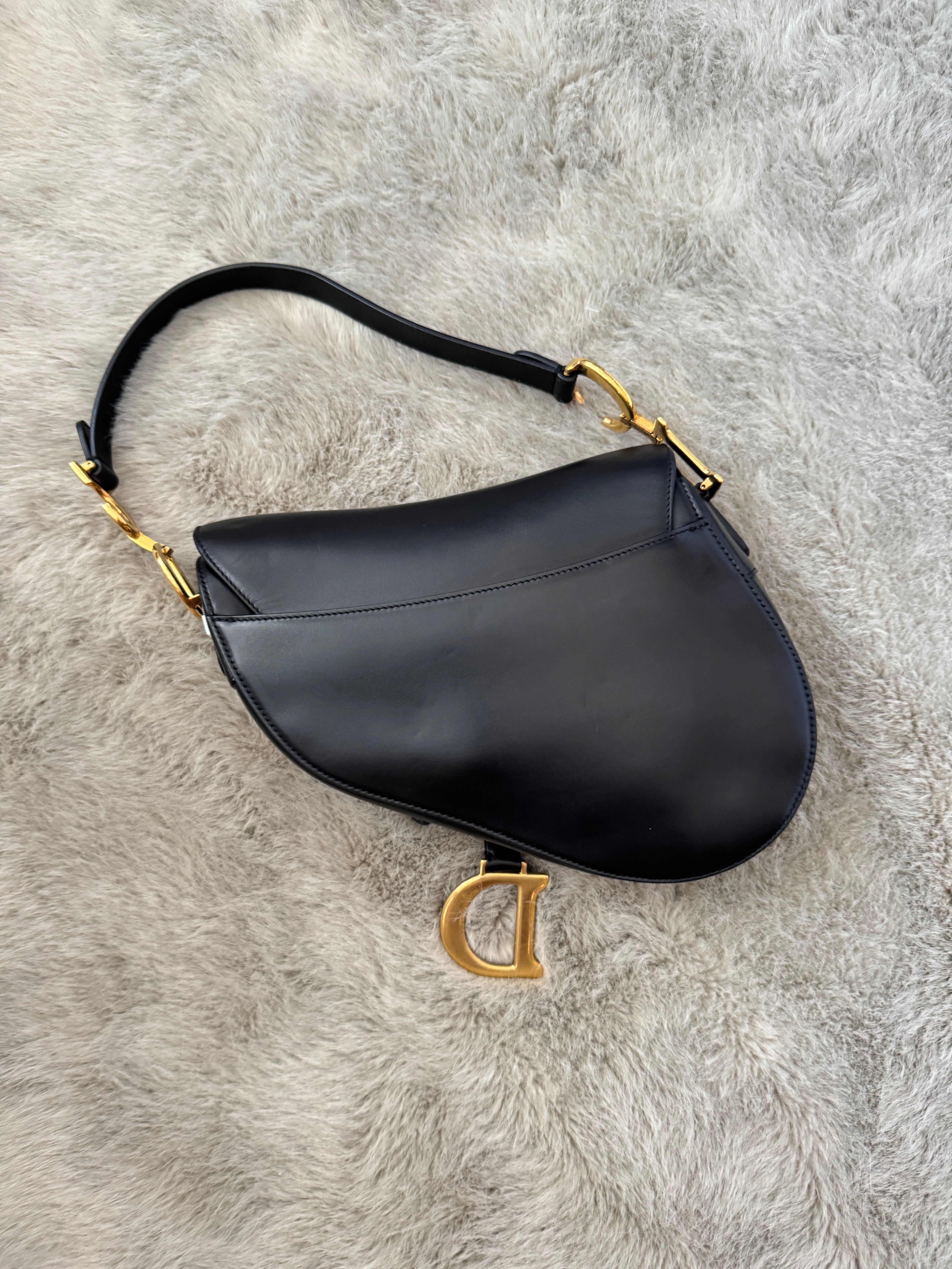Saddle Shoulder Bag with Guitar Strap in Black Leather