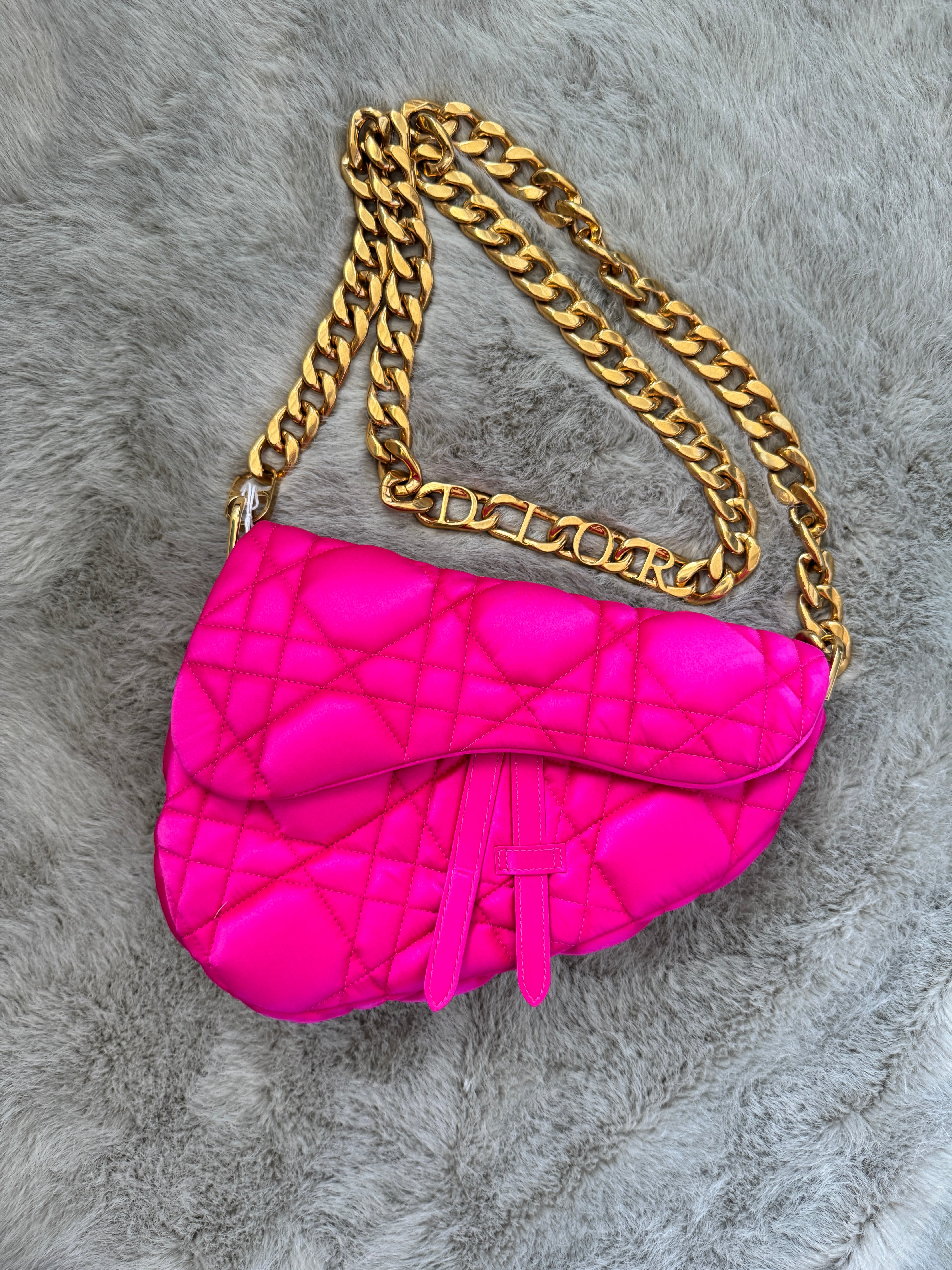x ERL 2022 Venice Cannage Quilted Saddle Shoulder Bag with Chain in Pink Satin