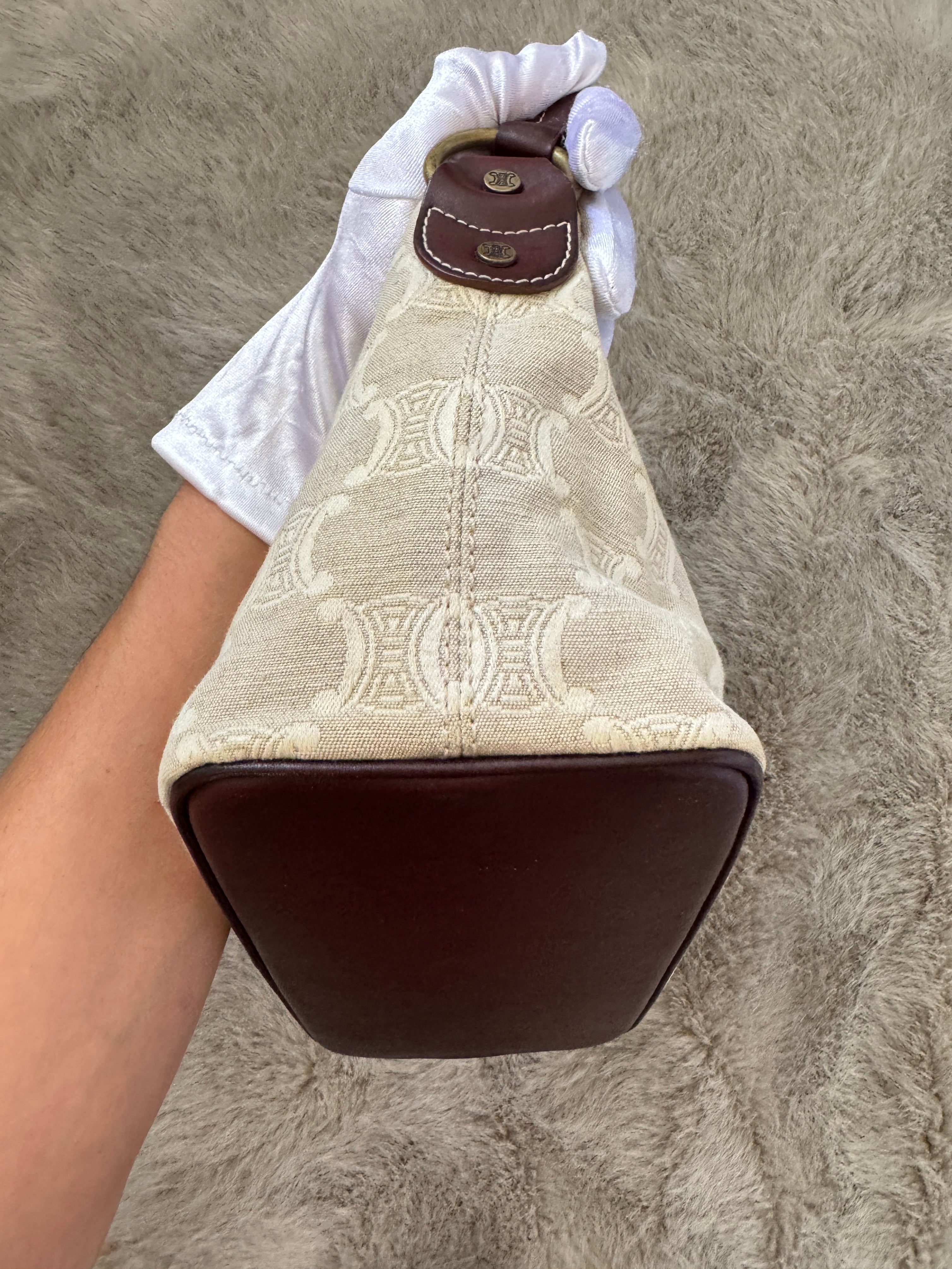 Vintage Triomphe Monogram Shoulder Bag Pochette in Ivory Canvas
