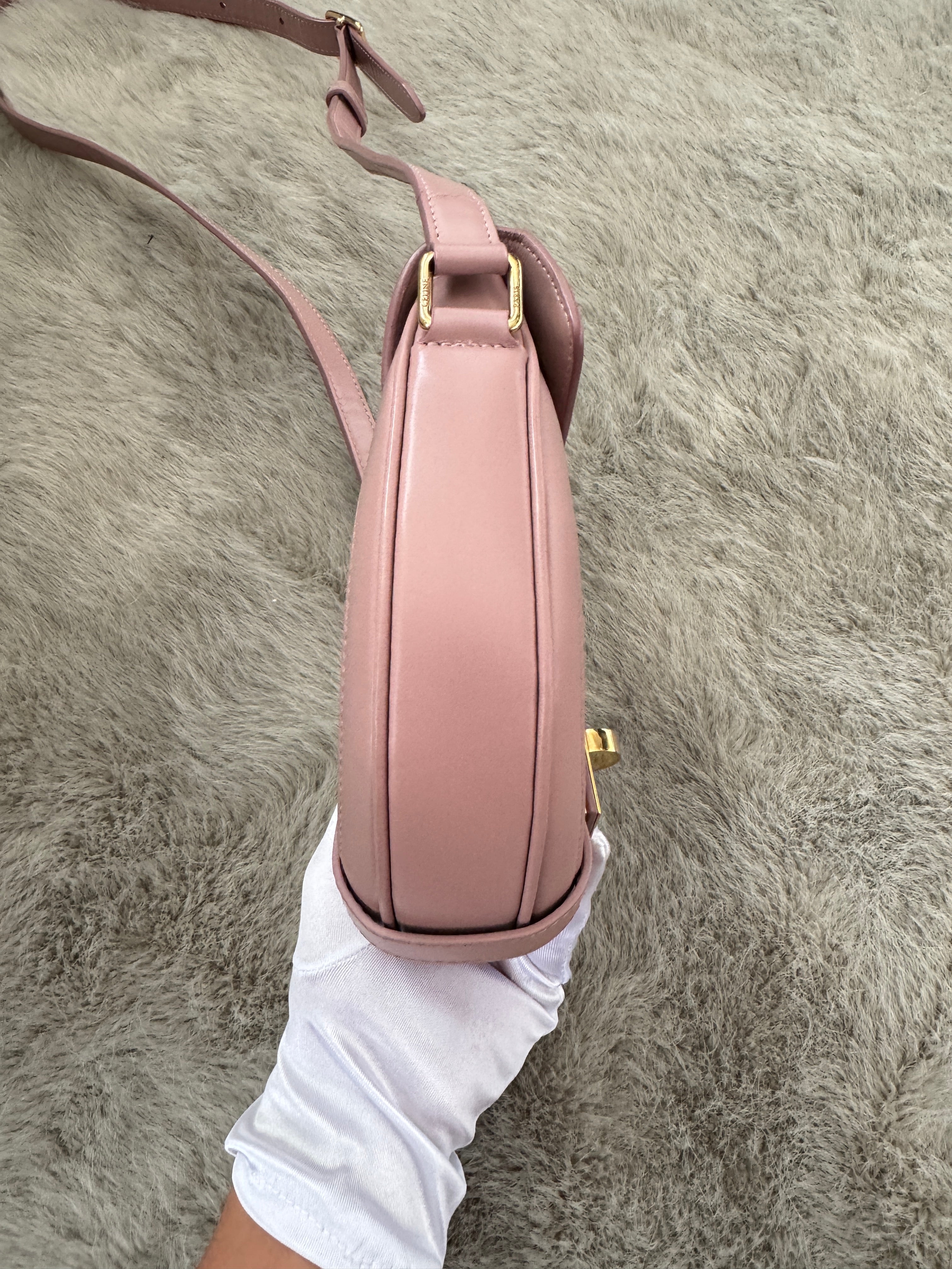 Besace Small 16 Shoulder Bag in Pink Leather